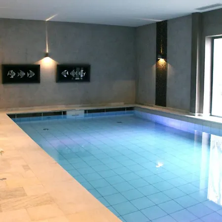 Gut Hotel