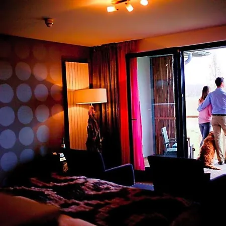 Gut Hotel