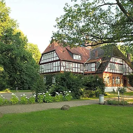 Gut Hotel 4*
