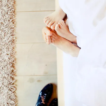 Gut فندق